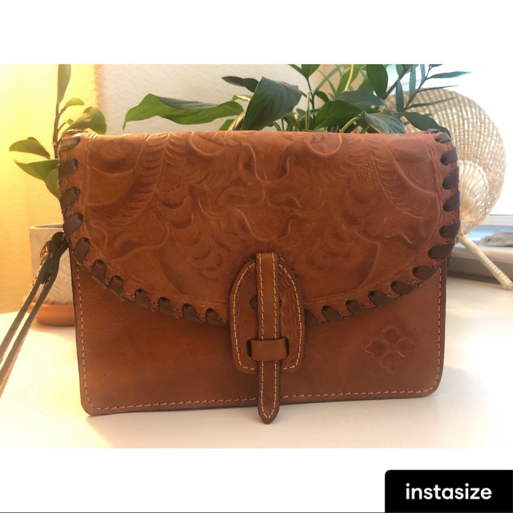 Genuine Leather Patricia Nash Crossbody Purse / Clutch!! 🍁🍂